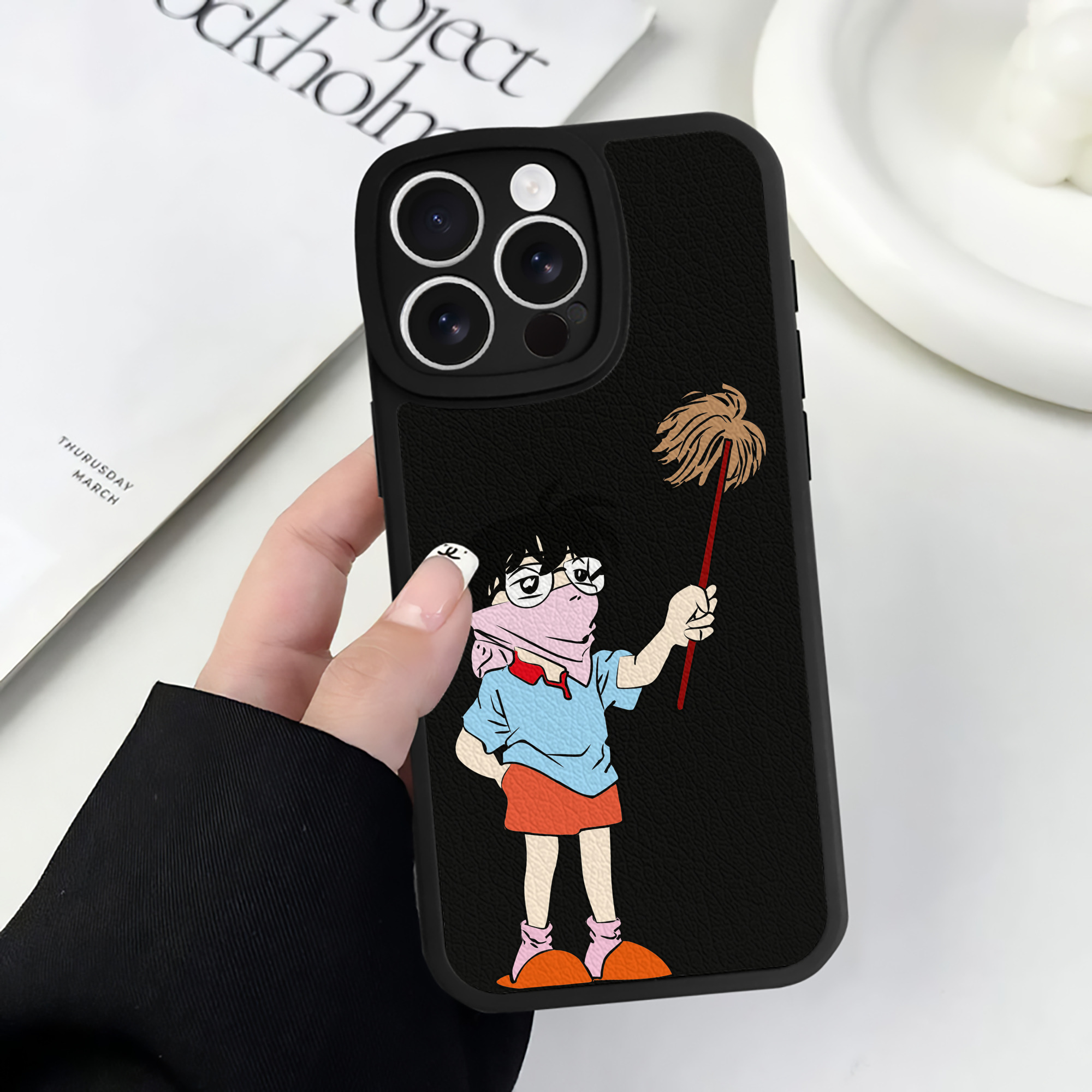 （画像用） 名探偵コナン 江戸川 コナン Detective Conan Conan Edogawa 【iPhone 16シリーズ対応】シリコンスマホケース（レザー調） 材質：シリコン